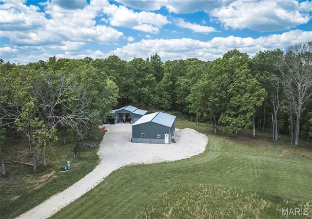 Photo 1 of Sale Pending at 8923 Dragonfly Rnch, Owensville, MO 65066 | MLS# MIS26028378 | Listing updated on 2026-06-11