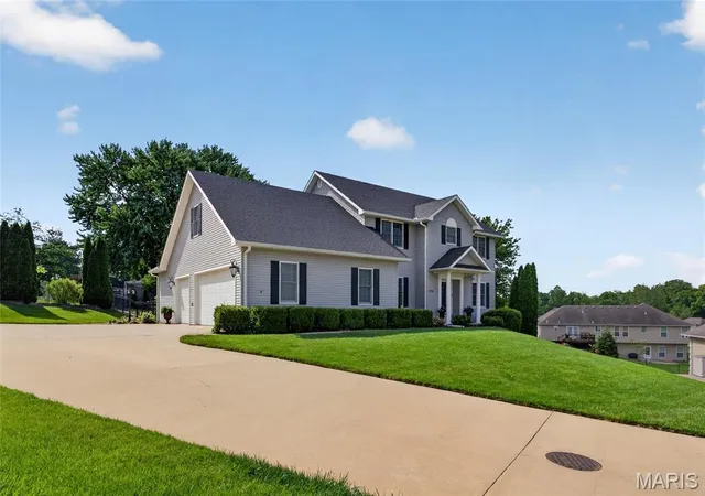 Photo 2 of Single family home for sale at 1719 Delaware Pl, Cape Girardeau, MO 63701 | MLS# MIS26028412 | Listing updated on 2026-10-16