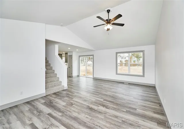 Photo 3 of Single family home for sale at 28726 Woodland Hts Dr, Warrenton, MO 63383 | MLS# MIS26028430 | Listing updated on 2026-10-26
