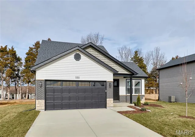Photo 1 of Single family home for sale at 28728 Woodland Heights Dr, Warrenton, MO 63383 | MLS# MIS26028431 | Listing updated on 2026-09-18