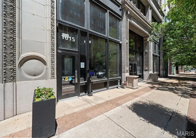 Photo 3 of Condo for sale at 1015 Washington Ave #206, Saint Louis, MO 63101 | MLS# MIS26028490 | Listing updated on 2026-09-14