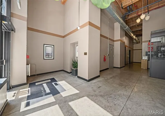 Photo 3 of Condo for sale at 1015 Washington Ave #206, Saint Louis, MO 63101 | MLS# MIS26028490 | Listing updated on 2026-09-14