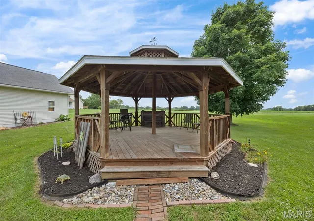 Homes for sale in Old Monroe, MO | 10 Mense Ct, Old Monroe, MO 63369 | MLS# MIS26028535