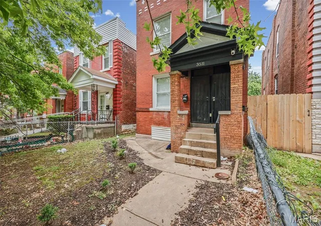 2nd image of 3511 Pennsylvania Ave, St Louis, MO 63118 | MLS# MIS26028542