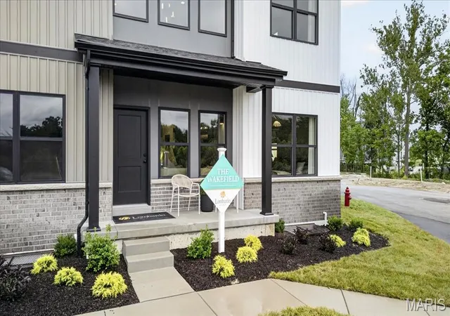 Photo 3 of Townhouse for sale at Tbb Bristol @ Crooked Creek   Cottleville Trails, Cottleville, MO 63304 | MLS# MIS26028566 | Listing updated on 2026-07-17