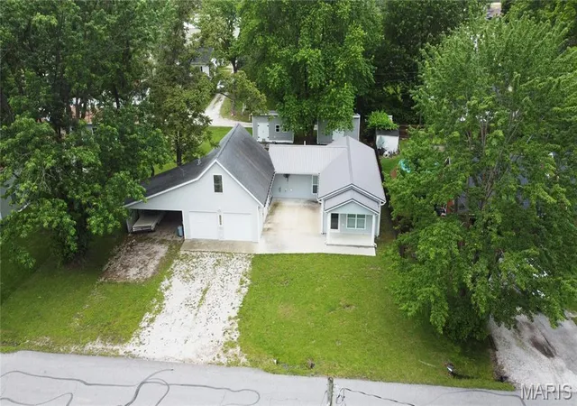 Homes for sale in Montgomery City, MO | 311 S Wentz St, Montgomery City, MO 63361 | MLS# MIS26028636
