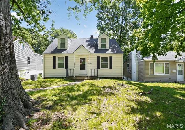 Homes for sale in Saint Louis, MO | 6652 Thurston Ave, Saint Louis, MO 63134 | MLS# MIS26028657