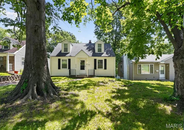 Homes for sale in Saint Louis, MO | 6652 Thurston Ave, Saint Louis, MO 63134 | MLS# MIS26028657