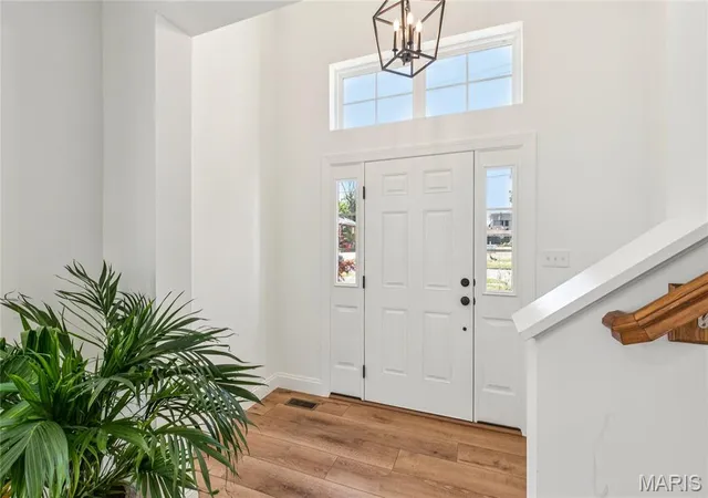 Photo 3 of Single family home for sale at 119 Monica Dr, Saint Louis, MO 63127 | MLS# MIS26028707 | Listing updated on 2026-10-07