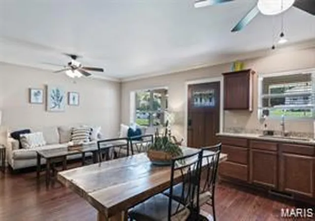 Photo 3 of Sale Pending at 106 Reading Ave, Maryland Heights, MO 63043 | MLS# MIS26028726 | Listing updated on 2026-08-22
