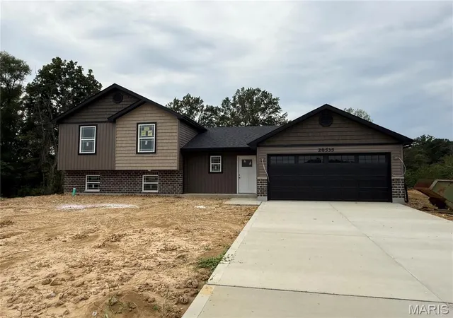 Photo 1 of Single family home for sale at 28535 Shallow Water Rd, Warrenton, MO 63383 | MLS# MIS26028728 | Listing updated on 2026-09-30
