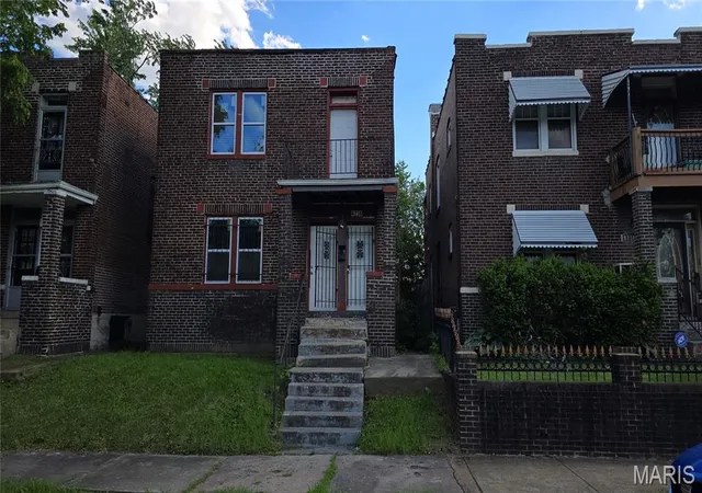 1st image of 4236 W Aldine Ave, St Louis, MO 63113 | MLS# MIS26028732