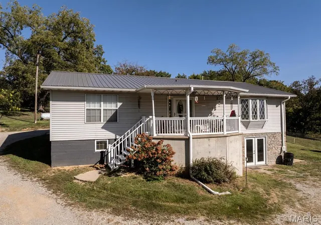 Single family home for sale at 12746 Thornberry Rd, New London, MO 63459 | MLS# MIS26028739