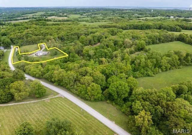 Photo 33 of Single family home for sale at 12746 Thornberry Rd, New London, MO 63459 | MLS# MIS26028739 | Listing updated on 2026-08-28