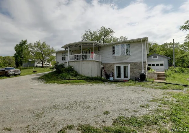 Homes for sale in New London, MO | 12746 Thornberry Rd, New London, MO 63459 | MLS# MIS26028739