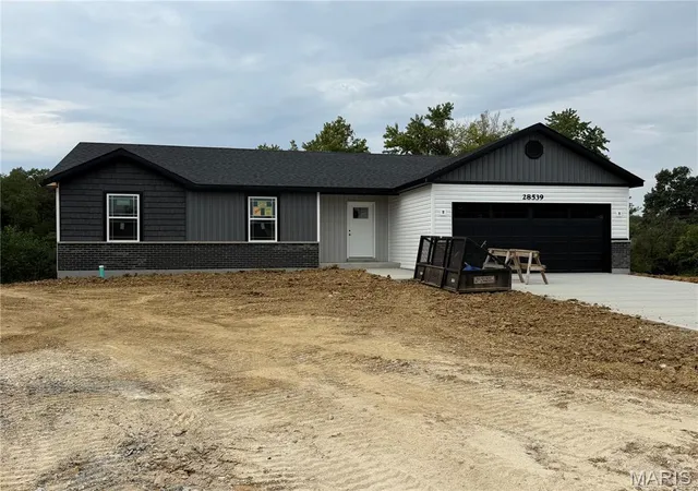 Photo 1 of Single family home for sale at 28539 Shallow Water Rd, Warrenton, MO 63383 | MLS# MIS26028741 | Listing updated on 2026-09-30