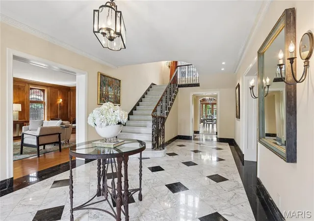 5th image of 5745 Lindell Blvd, St Louis, MO 63112 | MLS# MIS26028772