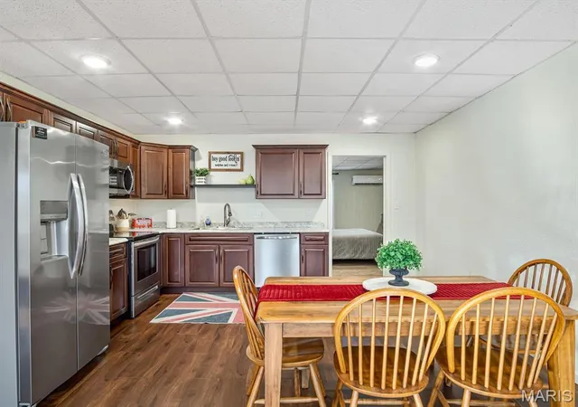 Homes for sale in Pinckneyville, IL | 15 N Main St, Pinckneyville, IL 62274 | MLS# MIS26028779