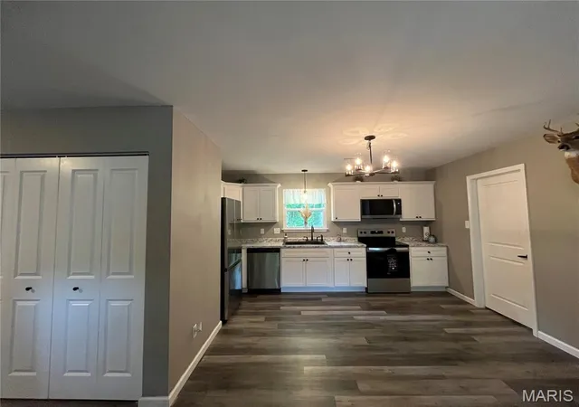 Homes for sale in De Soto, MO | 400 East Plattin St, De Soto, MO 63020 | MLS# MIS26028855