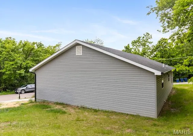 Homes for sale in De Soto, MO | 400 East Plattin St, De Soto, MO 63020 | MLS# MIS26028855