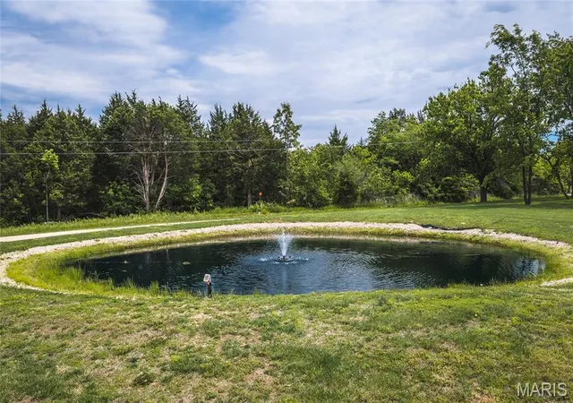 5th image of 446 Cedar Breeze Dr, Sullivan, MO 63080 | MLS# MIS26028862