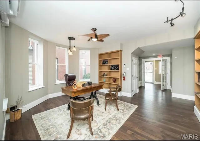 Homes for sale in Belleville, IL | 205 S Illinois St, Belleville, IL 62220 | MLS# MIS26028958