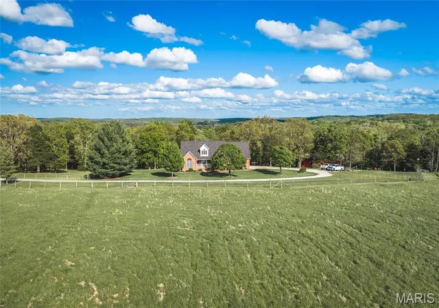 Homes for sale in Bland, MO | 1276 Hwy Y, Bland, MO 65014 | MLS# MIS26028966
