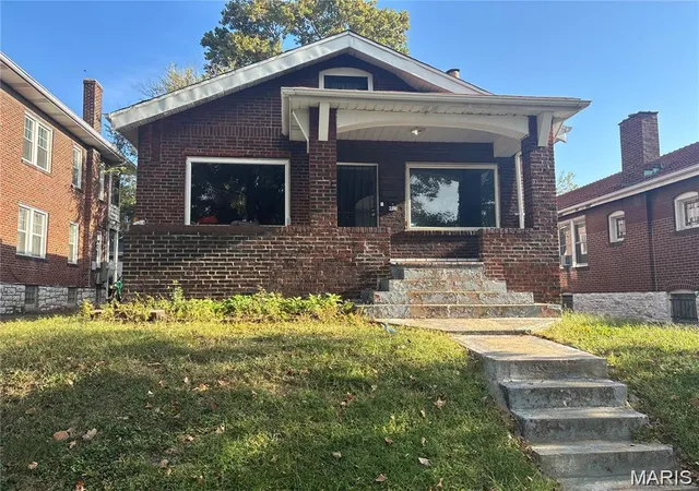 Photo 1 of Single family home for sale at 4823 San Francisco Ave, Saint Louis, MO 63115 | MLS# MIS26028994 | Listing updated on 2026-05-18