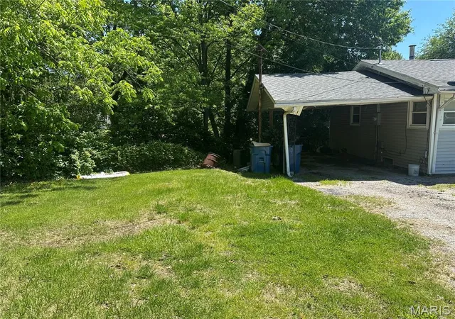 Homes for sale in Alton, IL | 2200 Judson Ave, Alton, IL 62002 | MLS# MIS26028997