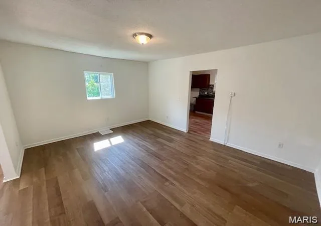3rd image of 430 Bluff Dr, St Louis, MO 63137 | MLS# MIS26029060
