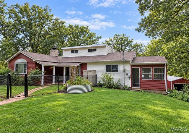 Photo 2 of Sale Pending at 4857 Connors Rd, House Springs, MO 63051 | MLS# MIS26029077 | Listing updated on 2026-09-16