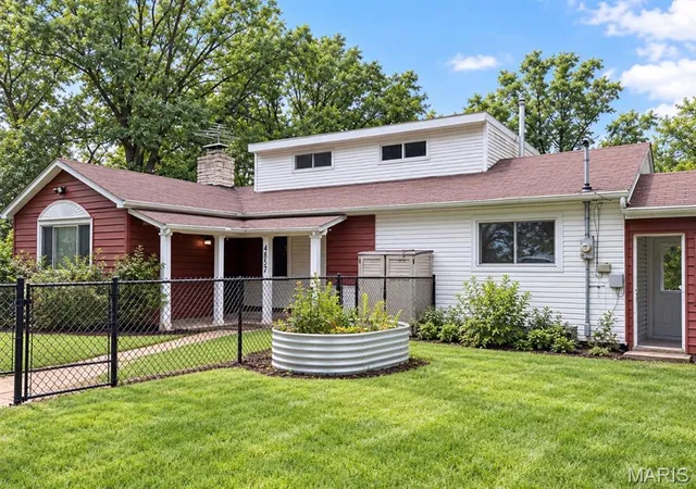 Photo 3 of Sale Pending at 4857 Connors Rd, House Springs, MO 63051 | MLS# MIS26029077 | Listing updated on 2026-09-16