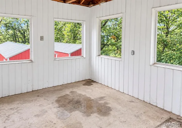 Photo 3 of Sale Pending at 4857 Connors Rd, House Springs, MO 63051 | MLS# MIS26029077 | Listing updated on 2026-09-16