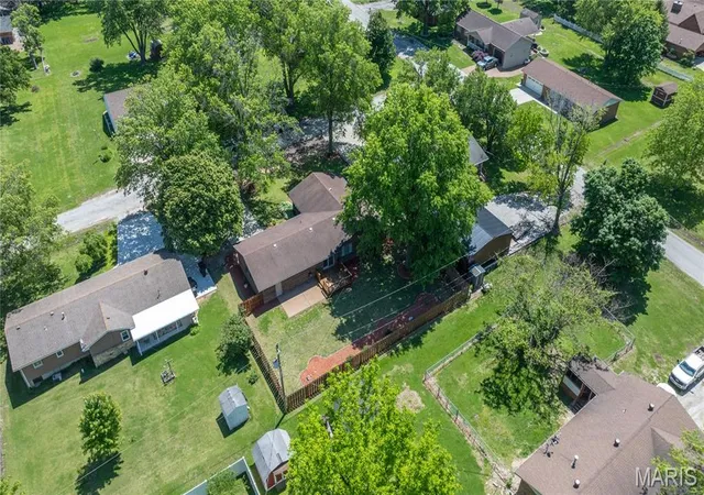 43rd image of 5 Magnolia Dr, Moro, IL 62067 | MLS# MIS26029137