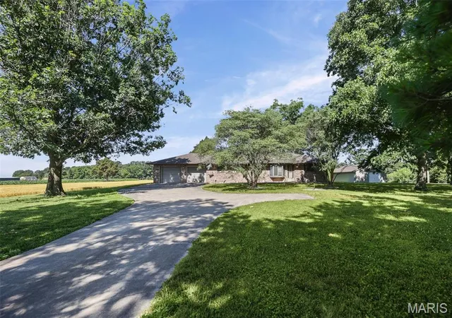 Homes for sale in Red Bud, IL | 4907 State Route 159, Red Bud, IL 62278 | MLS# MIS26029202
