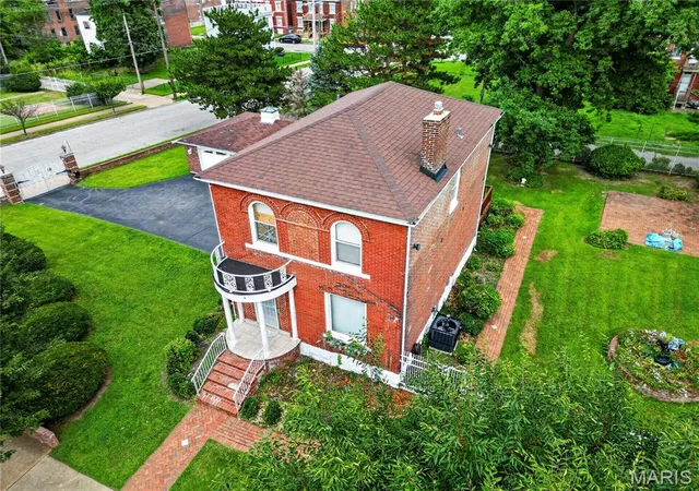 Photo 1 of Single family home for sale at 1392 Burd Ave, Saint Louis, MO 63112 | MLS# MIS26029203 | Listing updated on 2026-08-04