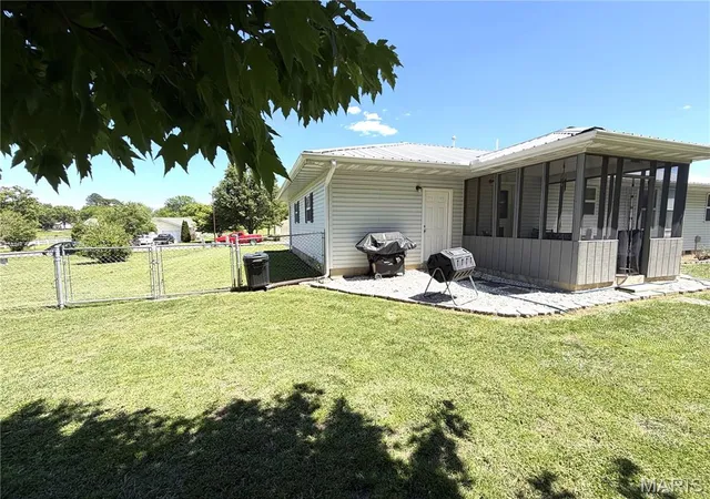 Homes for sale in Mountain View, MO | 616 Kaitlin Dr, Mountain View, MO 65548 | MLS# MIS26029237
