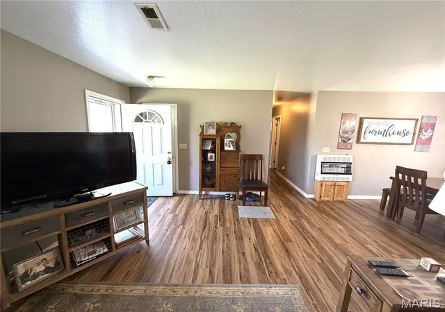 Homes for sale in Mountain View, MO | 616 Kaitlin Dr, Mountain View, MO 65548 | MLS# MIS26029237