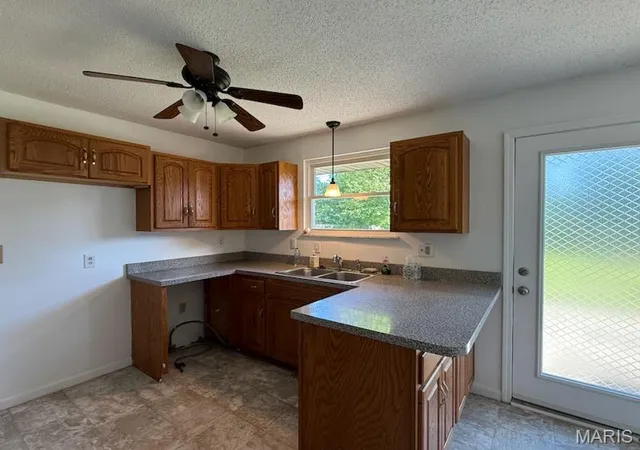 Homes for sale in Granite City, IL | 4 Fontainebleau Dr, Granite City, IL 62040 | MLS# MIS26029241