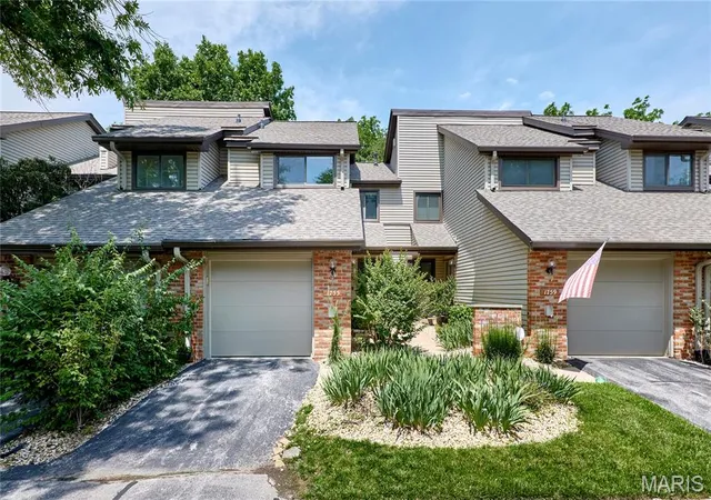 Photo 1 of Single family home for sale at 1755 Robin Knoll Ct, St Louis, MO 63146 | MLS# MIS26029287 | Listing updated on 2026-09-14