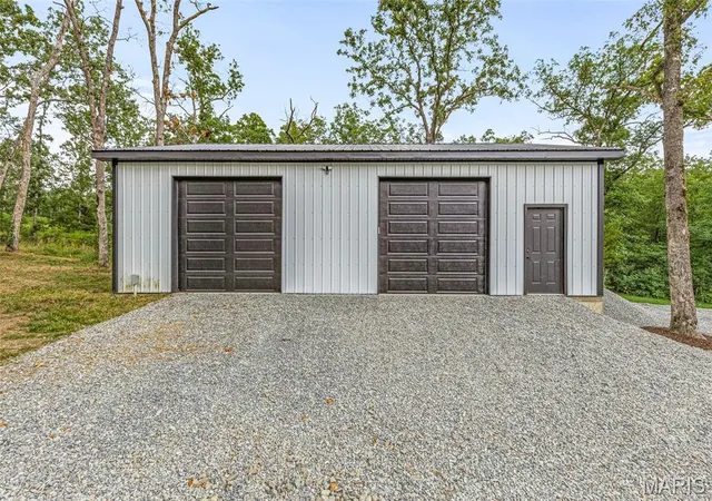Homes for sale in Farmington, MO | 302 Chestnut View Rd, Farmington, MO 63640 | MLS# MIS26029389