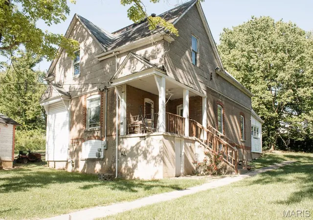 Photo 3 of Single family home for sale at 604 Hoffman St, Leadwood, MO 63653 | MLS# MIS26029409 | Listing updated on 2026-08-28
