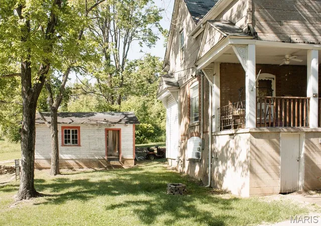 Photo 3 of Single family home for sale at 604 Hoffman St, Leadwood, MO 63653 | MLS# MIS26029409 | Listing updated on 2026-08-28