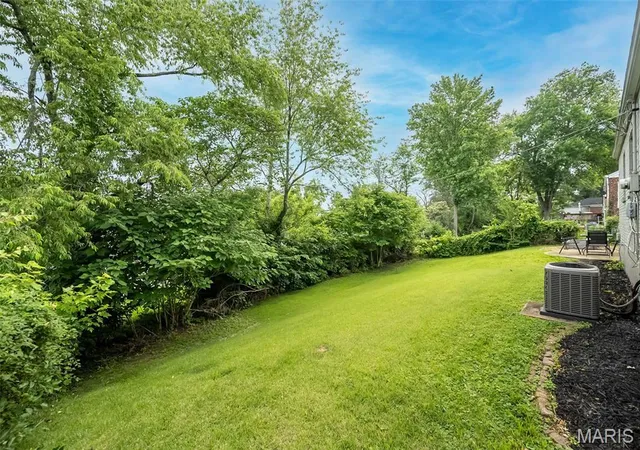 Homes for sale in Kirkwood, MO | 581 Meadowridge Dr, Kirkwood, MO 63122 | MLS# MIS26029411