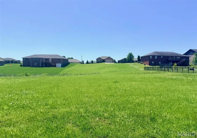 Homes for sale in Jackson, MO | 631 Canyon Trl, Jackson, MO 63755 | MLS# MIS26029417