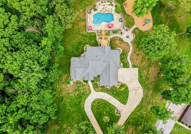 4th image of 4325 Hueffmeier Rd, Defiance, MO 63341 | MLS# MIS26029468