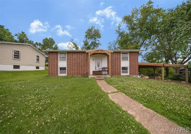 Homes for sale in Rolla, MO | 7 Southview Dr, Rolla, MO 65401 | MLS# MIS26029501