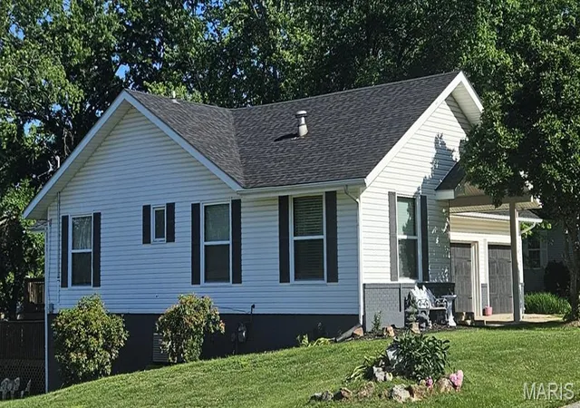 Homes for sale in Salem, MO | 4 S Martin St, Salem, MO 65560 | MLS# MIS26029555
