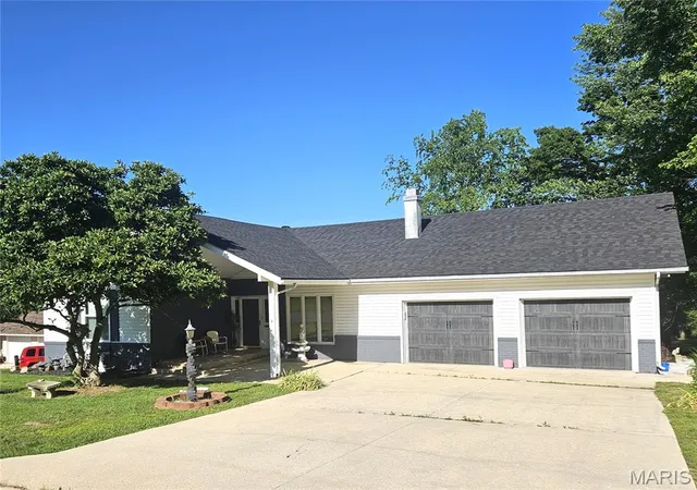 Homes for sale in Salem, MO | 4 S Martin St, Salem, MO 65560 | MLS# MIS26029555