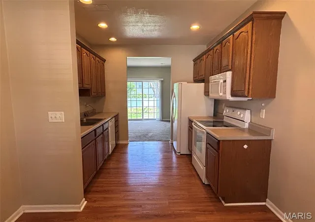 Photo 2 of Sale Pending at 745 Erika St, O Fallon, IL 62269 | MLS# MIS26029567 | Listing updated on 2026-08-24